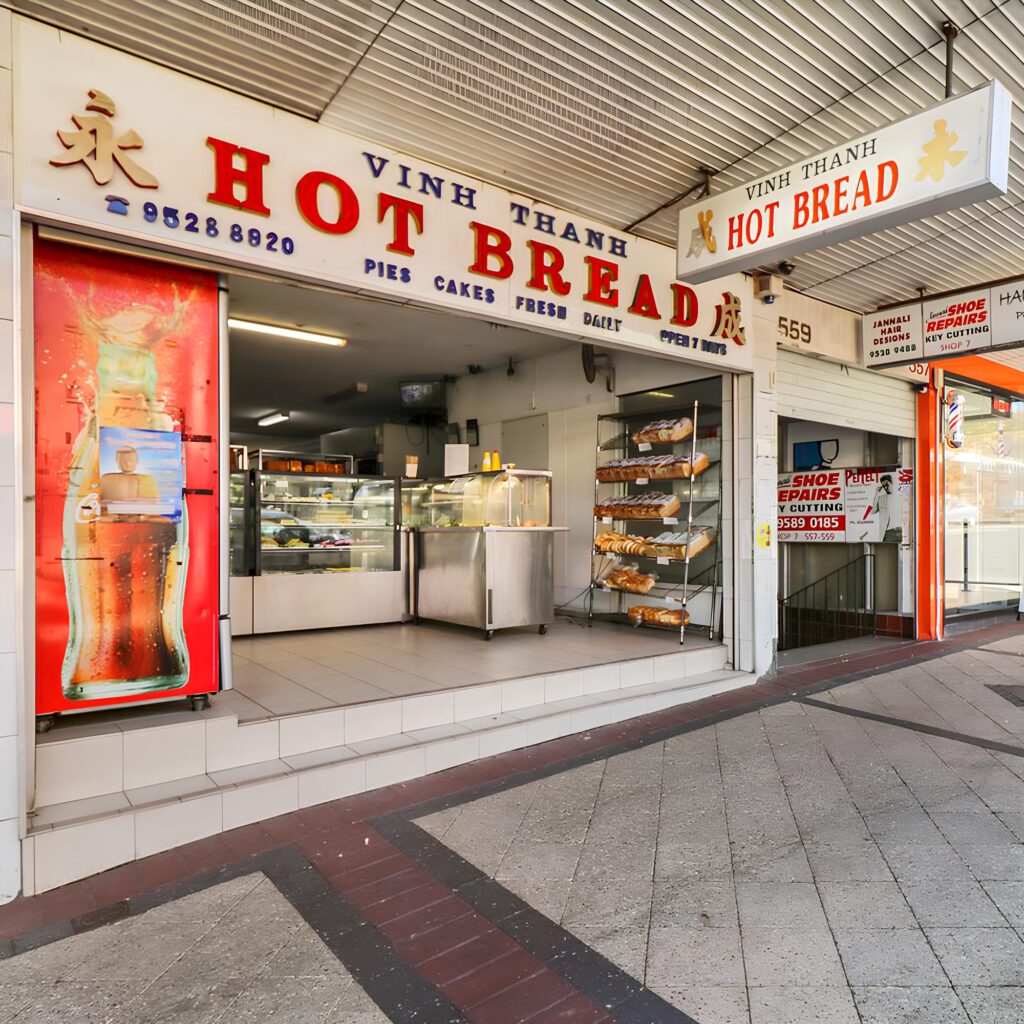 Vinh Hot Bread